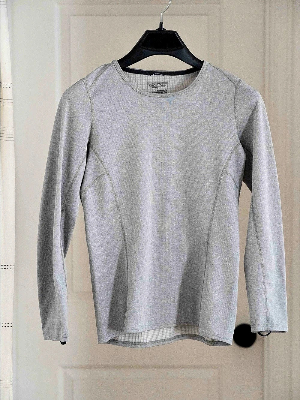 Patagonia Capilene Baselayer Long Sleeve- Gray- Small- Good Condition